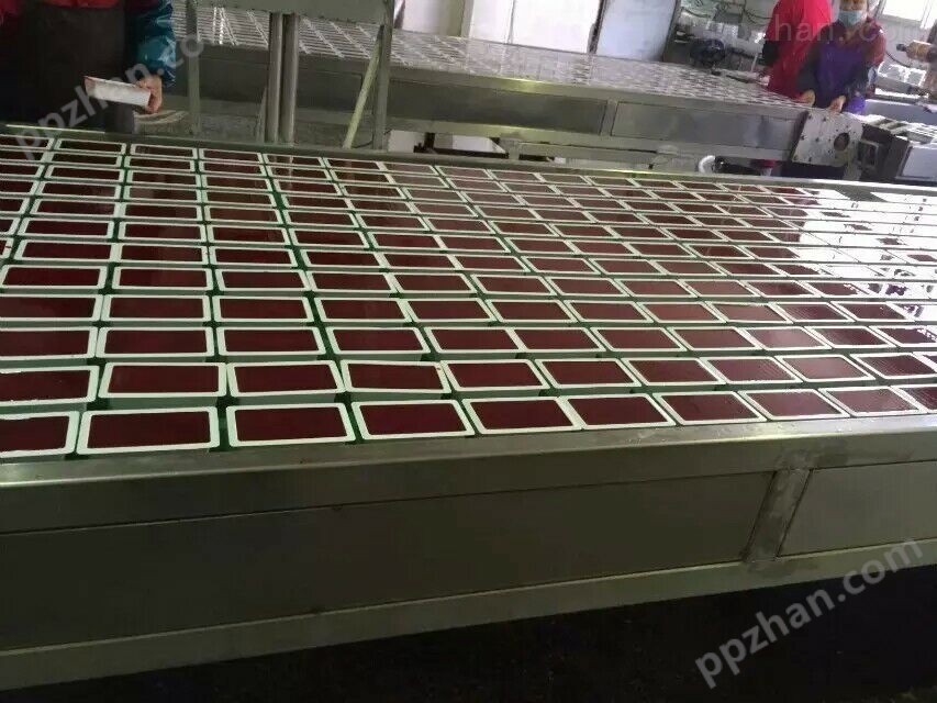 鸭血灌装机设备-盒式灌装机 血豆腐灌装封口生产线